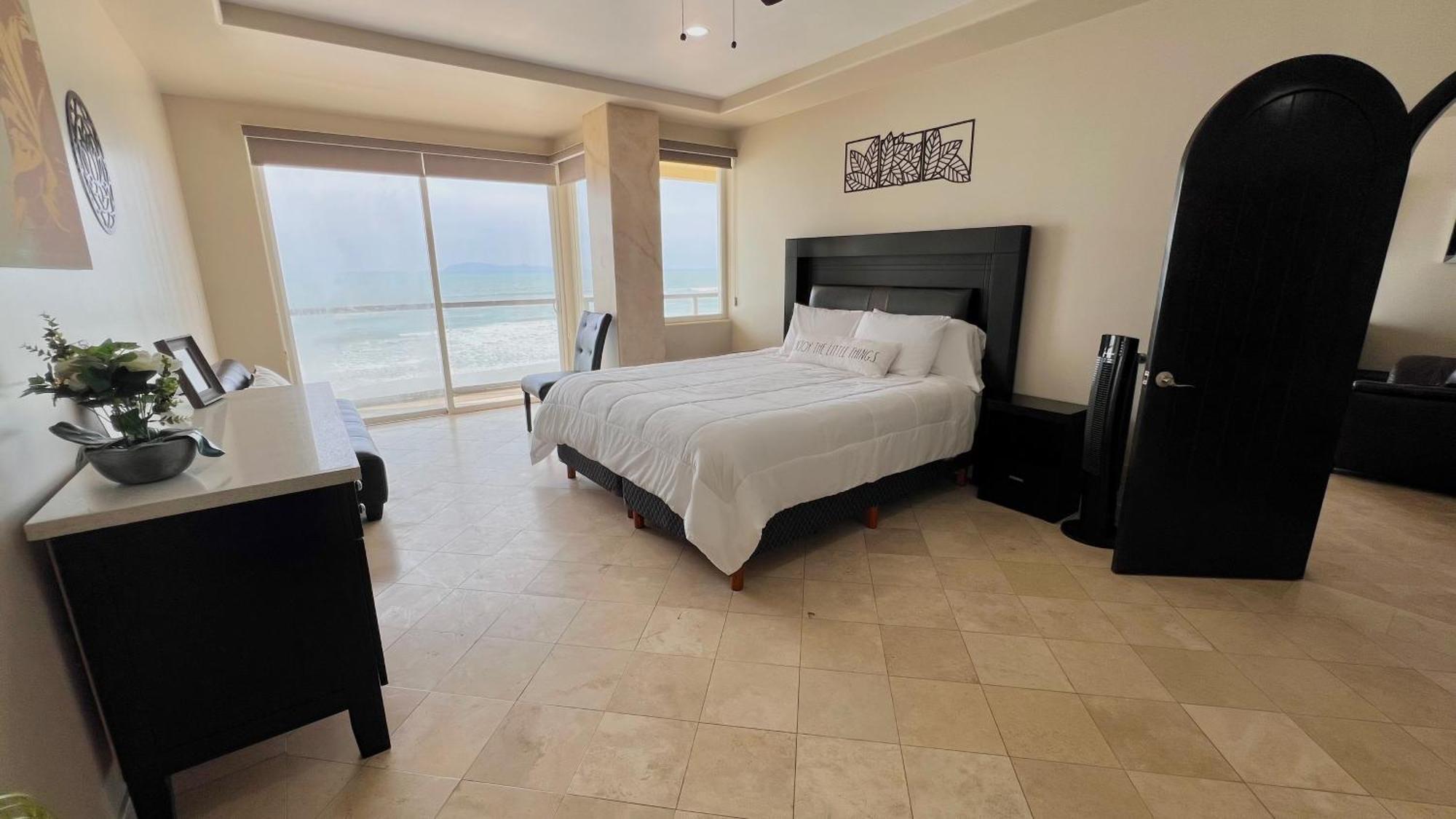 Beautiful Beach Front Condo Near Downtown Rosarito Exterior foto